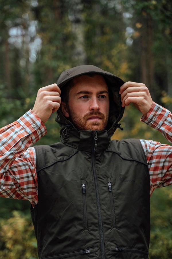 CLEARANCE -Men's Pinewood Dog Sports Windblocker Vest. SIZE XL-LAST ONE