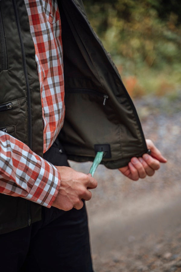 CLEARANCE -Men's Pinewood Dog Sports Windblocker Vest. SIZE XL-LAST ONE