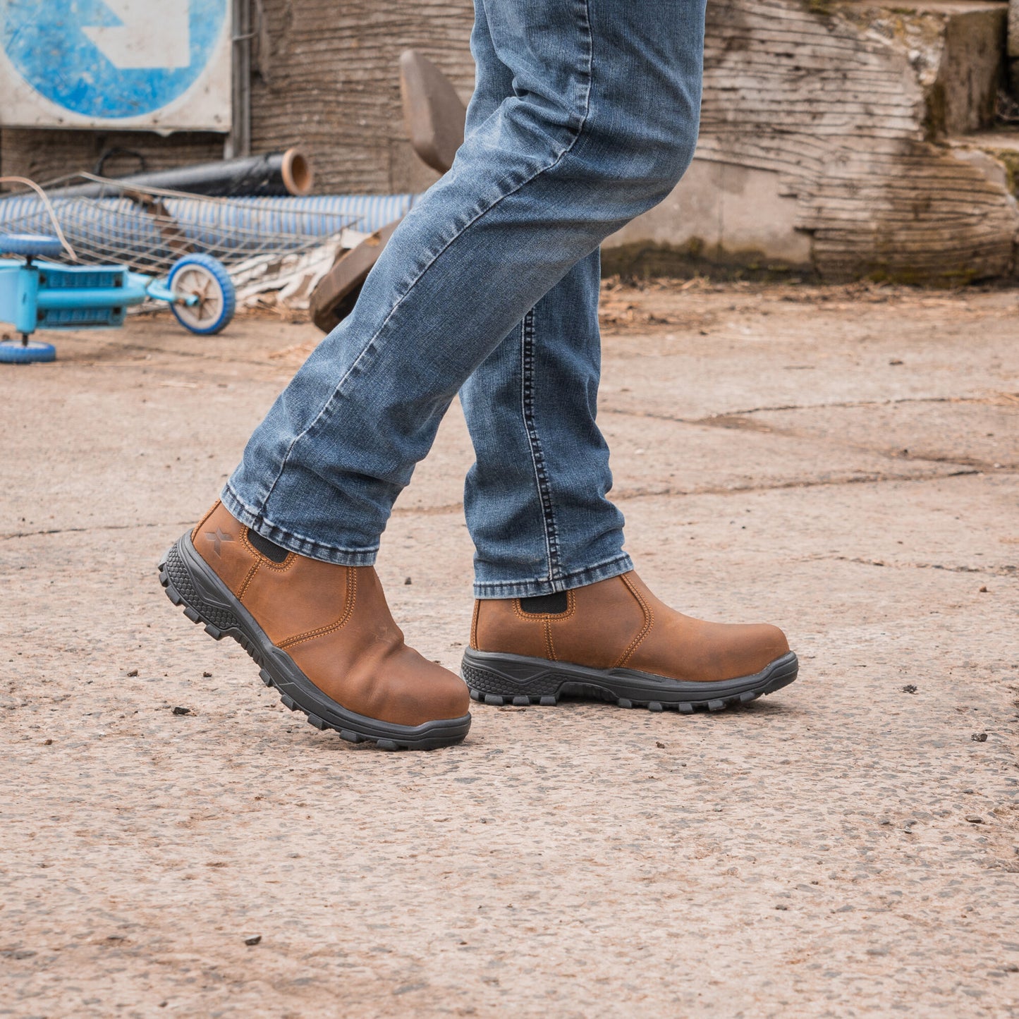 Xpert Heritage Rancher Non-Safety Boot Brown